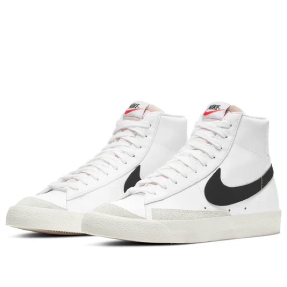 Nike Men's White Black High-Top Sneakers